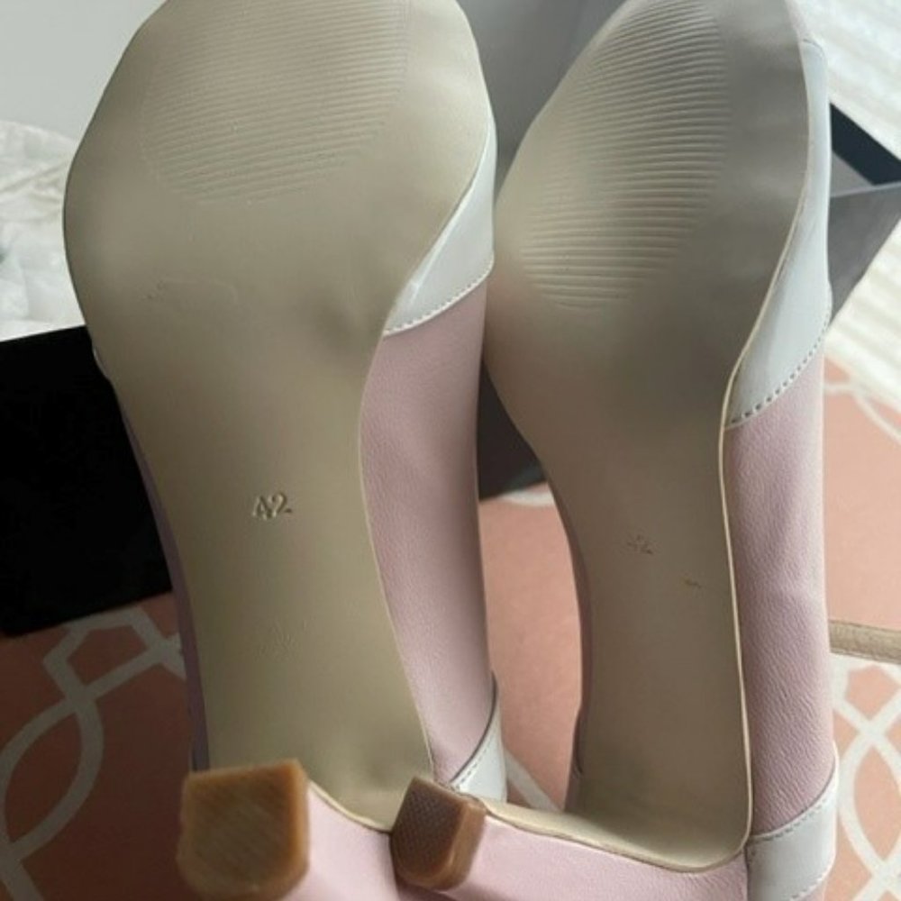 SHOES - Picture 8 of 8